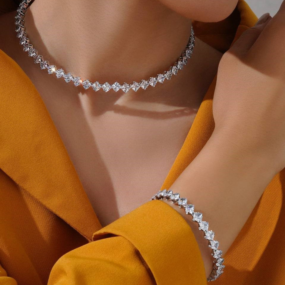 طلا سفید چیست؟ | علت زرد شدن طلای سفید چیست؟