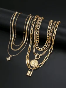 طلا کارتیر در جعبه مخصوص