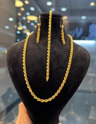 زنجیر یزدی (چینابی) چیست؟ — فروشگاه طلا و جواهرات زرینه گلد